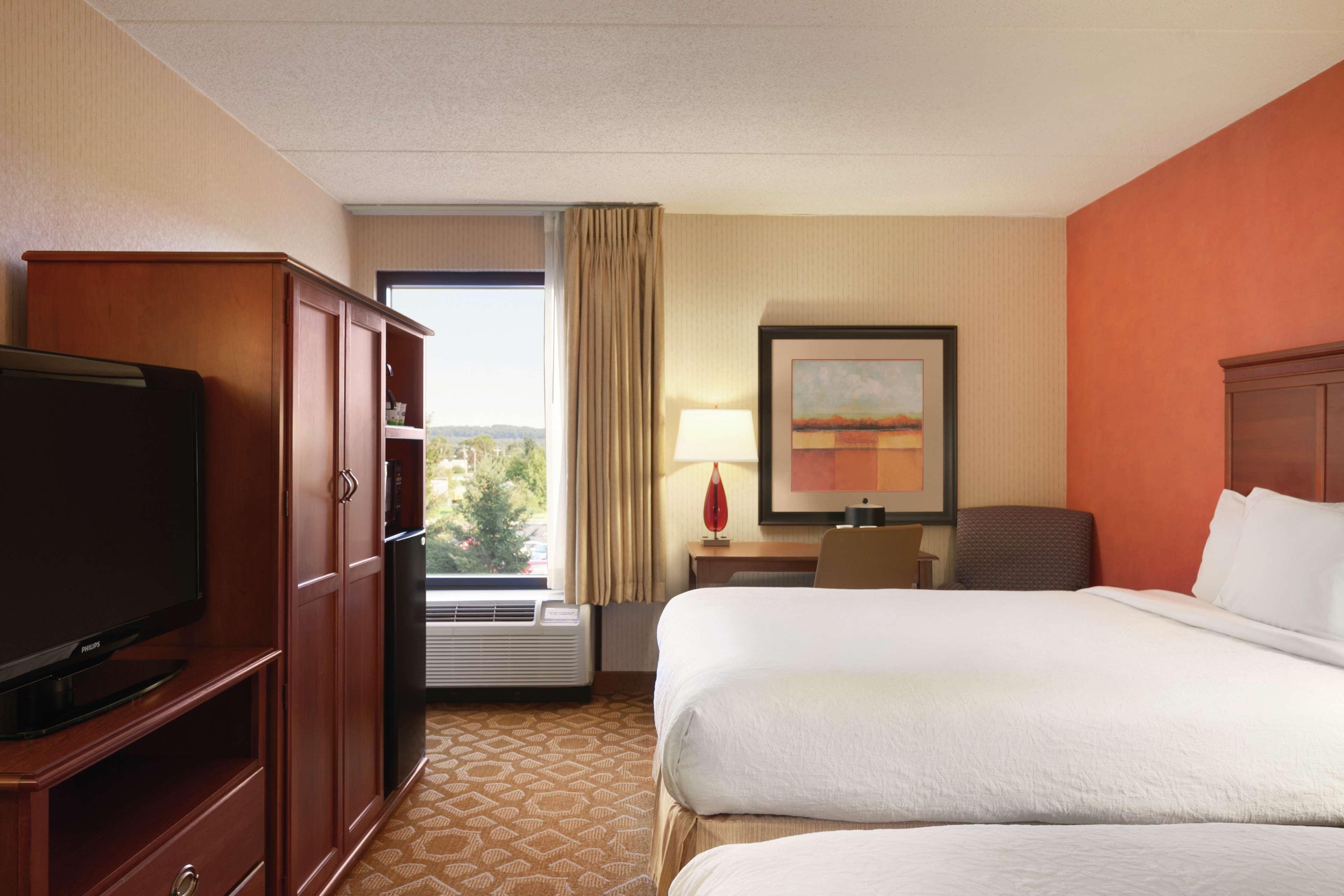 Hampton Inn - York Exterior photo