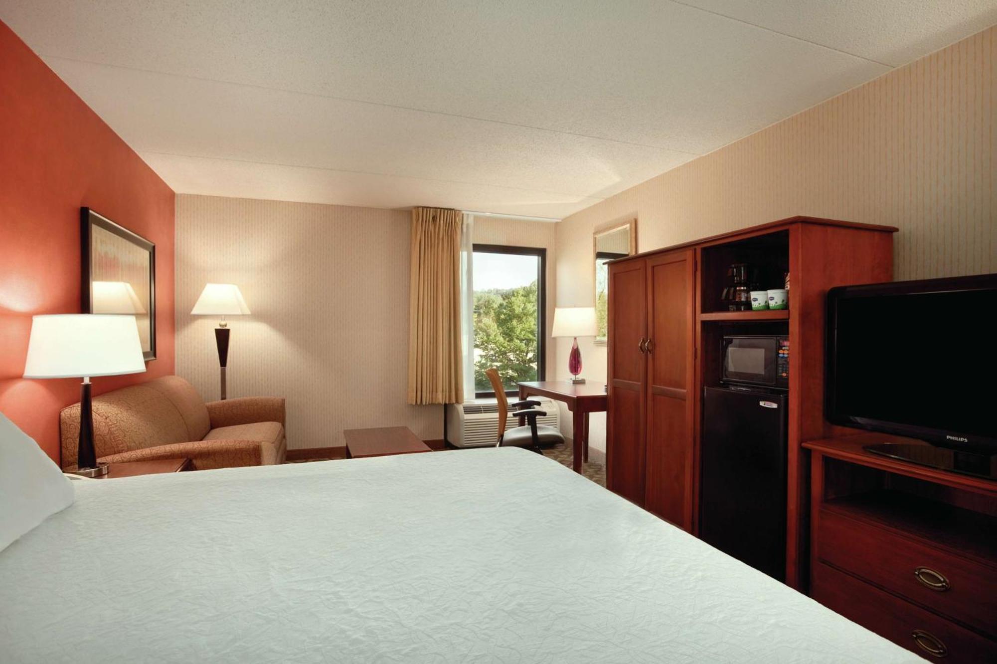 Hampton Inn - York Exterior photo